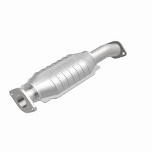Load image into Gallery viewer, MagnaFlow Direct Fit Catalytic Converter 00-01 MPV 2.5L rr OEM