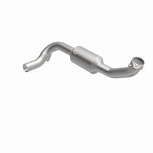 Load image into Gallery viewer, MagnaFlow Direct Fit Catalytic Converter 05-06 Lincoln Navigator 5.4L