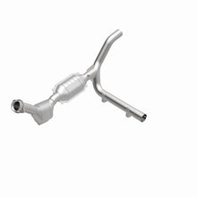 Load image into Gallery viewer, MagnaFlow Direct Fit Catalytic Converter 97-98 Ford F-150 4.6L
