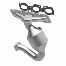 Load image into Gallery viewer, MagnaFlow Direct Fit Catalytic Converter 01-02 Cougar 2.5L Front
