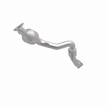 Load image into Gallery viewer, MagnaFlow Direct Fit Catalytic Converter 2007-2010 Q7 V6 3.6 OEM Underbody