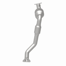 Load image into Gallery viewer, MagnaFlow Direct Fit Catalytic Converter 07 VW Touareg 3.6L Rear close