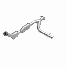 Load image into Gallery viewer, MagnaFlow Direct Fit Catalytic Converter 03-04 Exped 4.6L Passenger Side OEM