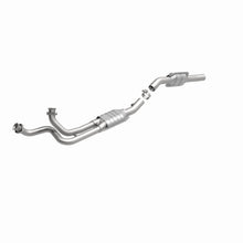 Load image into Gallery viewer, MagnaFlow Direct Fit Catalytic Converter 1996 Ford E-150 4.9L