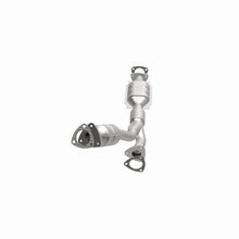 Load image into Gallery viewer, MagnaFlow Direct Fit Catalytic Converter 00-03 Saturn LS 3.0L Rear