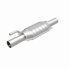 Load image into Gallery viewer, MagnaFlow Direct Fit Catalytic Converter California Grade 94-95 Dodge Ram 2500 8.0L