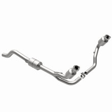Load image into Gallery viewer, MagnaFlow Direct Fit Catalytic Converter 00-03 Dodge Durango 4.7L