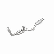 Load image into Gallery viewer, MagnaFlow Direct Fit Catalytic Converter 98-03 Avalon/Camry 3.0L
