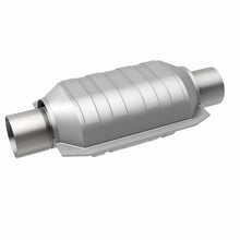 Load image into Gallery viewer, MagnaFlow Universal Catalytic Converter 2.5 W/Dual O2 Boss