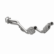 Load image into Gallery viewer, MagnaFlow Direct Fit Catalytic Converter 05-07 Ford F250/F350 5.4L