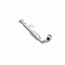 Load image into Gallery viewer, MagnaFlow Direct Fit Catalytic Converter Ranger 95-97