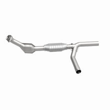 Load image into Gallery viewer, MagnaFlow Direct Fit Catalytic Converter 97-99 E-150/250 4.6L P/S
