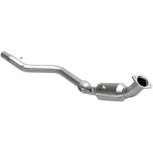 Load image into Gallery viewer, MagnaFlow Direct Fit Catalytic Converter 05-07 Chrysler 300 2.7/3.5L D/S