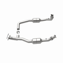 Load image into Gallery viewer, MagnaFlow Direct Fit Catalytic Converter 00-03 Ford E150 5.4L