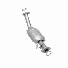 Load image into Gallery viewer, MagnaFlow Direct Fit Catalytic Converter 00-02 Toyota Tundra 4.7L