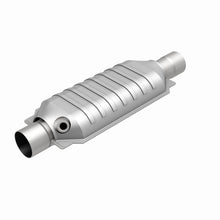 Load image into Gallery viewer, MagnaFlow Universal Catalytic Converter 2.5 Single O2 Boss