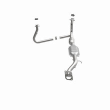 Load image into Gallery viewer, MagnaFlow Direct Fit Catalytic Converter 01-05 Chevy Blazer 4.3L 4WD