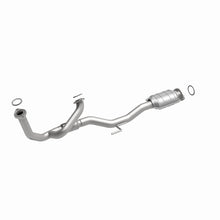 Load image into Gallery viewer, MagnaFlow Direct Fit Catalytic Converter 97-02 Toyota Camry 3.0L