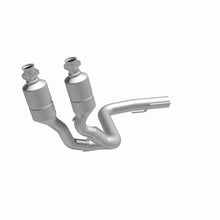 Load image into Gallery viewer, MagnaFlow Direct Fit Catalytic Converter 99-04 Jeep Grand Cherokee 4.0L Front