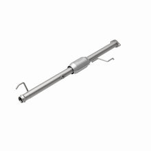 Load image into Gallery viewer, MagnaFlow Direct Fit Catalytic Converter 00-04 Tundra Rear 3.4L