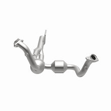 Load image into Gallery viewer, MagnaFlow Direct Fit Catalytic Converter 04 Jeep Grand Cherokee 4.7L