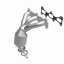 Load image into Gallery viewer, MagnaFlow Direct Fit Catalytic Converter 02-06 Hyundai Sonata 2.7L