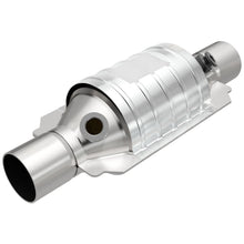 Load image into Gallery viewer, MagnaFlow Universal Catalytic Converter 2 Dual O2 Boss