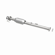 Load image into Gallery viewer, MagnaFlow Direct Fit Catalytic Converter 2000 Chevy Tracker 1.6L