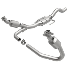 Load image into Gallery viewer, MagnaFlow Direct Fit Catalytic Converter 01 Dodge Dakota 3.9L 4WD