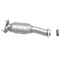 Load image into Gallery viewer, MagnaFlow Direct Fit Catalytic Converter 04 Ranger/BSer 3.0 Rear