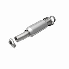 Load image into Gallery viewer, MagnaFlow Direct Fit Catalytic Converter 04-06 Toyota Sienna 3.3L AWD Rear