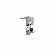 Load image into Gallery viewer, MagnaFlow Direct Fit Catalytic Converter 03 Lincoln Navigator 5.4L