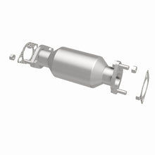 Load image into Gallery viewer, MagnaFlow Direct Fit Catalytic Converter 2007 Sorento V6 3.8 OEM Underbody