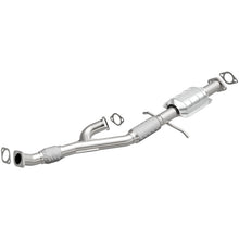 Load image into Gallery viewer, MagnaFlow Direct Fit Catalytic Converter 02-05 Hyundai Sonata 2.7L