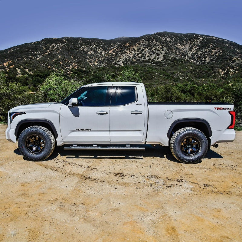 Westin 2022 Toyota Tundra Dbl Cab & Crew Max R5 Nerf Step Bars - Textured Black - GTR Auto