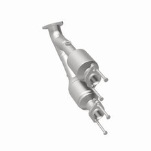Load image into Gallery viewer, MagnaFlow Direct Fit Catalytic Converter 00-01 Cherokee 4L frt OEM