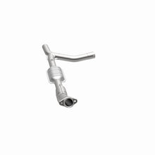 Load image into Gallery viewer, MagnaFlow Direct Fit Catalytic Converter 00-04 Ford E150 4.6L P/S
