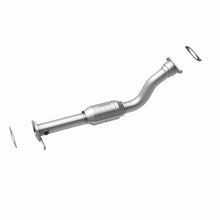 Load image into Gallery viewer, MagnaFlow Direct Fit Catalytic Converter 99-02 Oldsmobile Intrigue