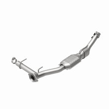 Load image into Gallery viewer, MagnaFlow Direct Fit Catalytic Converter 03 Lincoln Navigator 5.4L