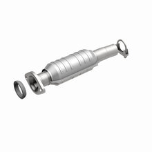 Load image into Gallery viewer, MagnaFlow Direct Fit Catalytic Converter 04-06 Toyota Sienna 3.3L AWD Rear