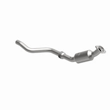 Load image into Gallery viewer, MagnaFlow DF Cat Conv Chrysler/Dodge 05-09 300/Charger /05-08 Magnum/2009 Challenger 5.7L Drv Side