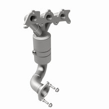 Load image into Gallery viewer, MagnaFlow Direct Fit Catalytic Converter 07-09 Chrysler Sebring 2.7L