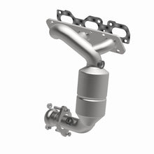 Load image into Gallery viewer, MagnaFlow Direct Fit Catalytic Converter 01-05 Ford Escape / Mazda Tribute 2.0L (CA Emissions)