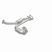 Load image into Gallery viewer, MagnaFlow Direct Fit Catalytic Converter 04 Ranger/Bser 3.0 Front 50S