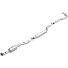 Load image into Gallery viewer, MagnaFlow Direct Fit Catalytic Converter 2008-2009 OUTLANDER 2.4 L Underbody
