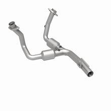 Load image into Gallery viewer, MagnaFlow Direct Fit Catalytic Converter 99-01 G Cherokee 4.7 fr OEM