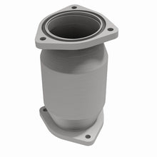 Load image into Gallery viewer, MagnaFlow Direct Fit Catalytic Converter 99-02 Daewoo Nubira 2.0L fr