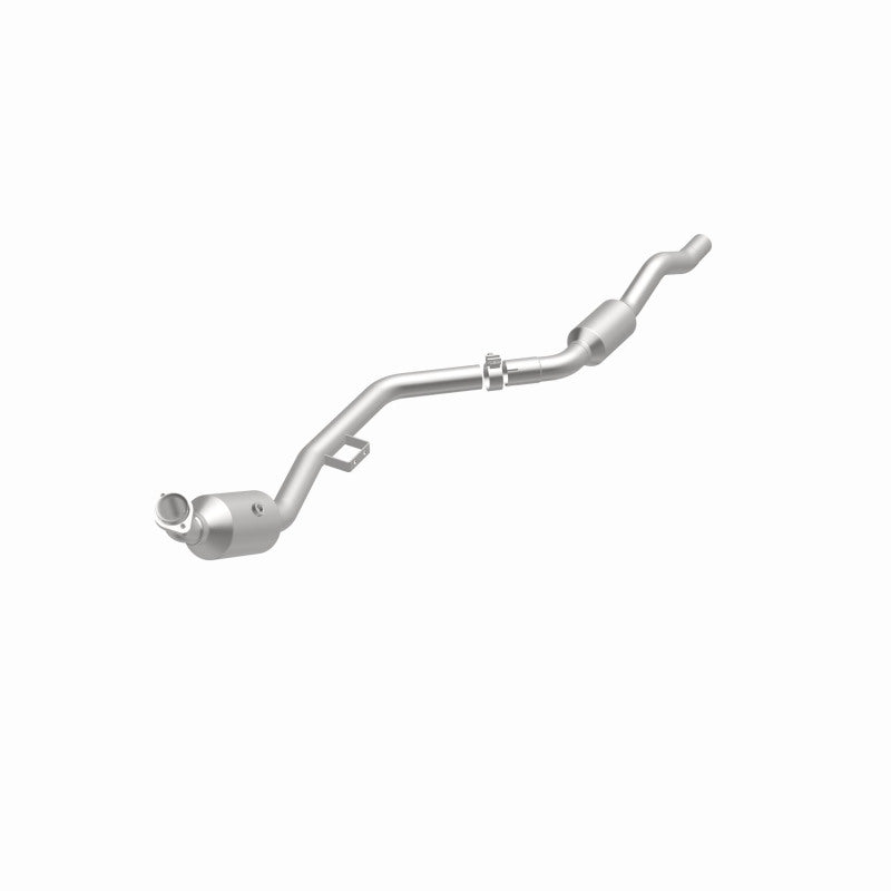 MagnaFlow Direct Fit Catalytic Converter OEM 2007 Mercedes-Benz E350 Underbody - 69.125in Length 5411666