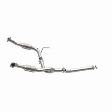 Load image into Gallery viewer, MagnaFlow Direct Fit Catalytic Converter 05 Explorer 4.0 2/4wd OEM