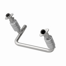 Load image into Gallery viewer, MagnaFlow Direct Fit Catalytic Converter 04 Dodge Durango 3.7L/4.7L